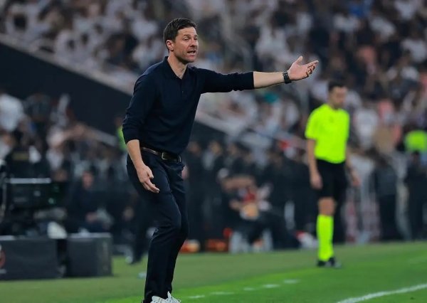 百家乐 足坛整宿：皇马撤职阿隆索，C罗三连败，利物浦新年首胜